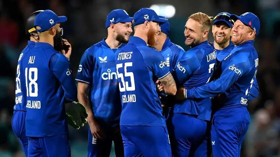 વર્લ્ડ કપ વચ્ચે ઇંગ્લેન્ડના આ સ્ટાર ખેલાડીએ ક્રિક્રેટમાંથી સંન્યાસ લીધો