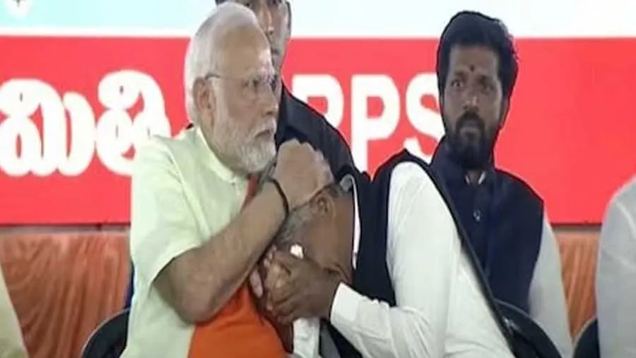 કોણ છે કૃષ્ણા મડિગા, જેમની આંખોથી છલકાયા આંસુ અને PM મોદીએ મંચ પર આપ્યો સહારો