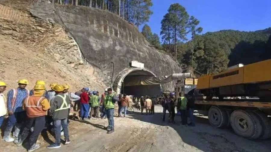 9 દિવસથી ટનલમાં ફસાયેલા કામદારોને જાણો કંઈ રીતે અને શું ખાવાનું અપાય છે
