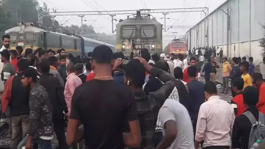 12 કલાકની ડ્યૂટી પૂરી થઈ જતા રસ્તામાં જ બે ટ્રેન છોડીને જતા રહ્યા ડ્રાઈવર ગાર્ડ