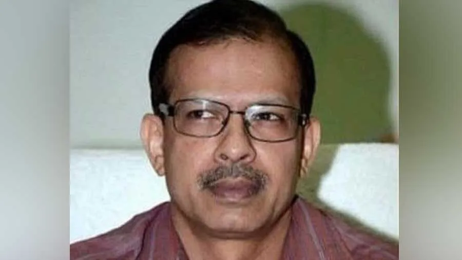 કોણ છે IAS KK પાઠક, જેમના રજા પર જવાથી ખળભળાટ મચી ગયો, જાણો છે મામલો