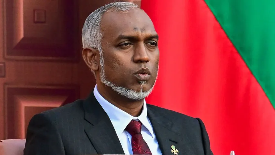 માલદીવમાં વધી રાજકીય લડાઈ, રાષ્ટ્રપતિ મુઈજ્જુનું હઠિલુ વલણ, સાંસદે 3 મંત્રીઓને..