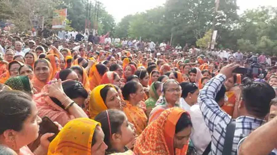 રૂપાલા વિવાદ: રાજકોટમાં ક્ષત્રિય સમાજનો વિરોધ વંટોળ,મહારેલીમાં જનસૈલાબ