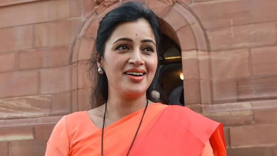 જે પાર્ટી મહિલા ઉમેદવારને ઉતારે તે અમરાવતી બેઠક જીતે છે