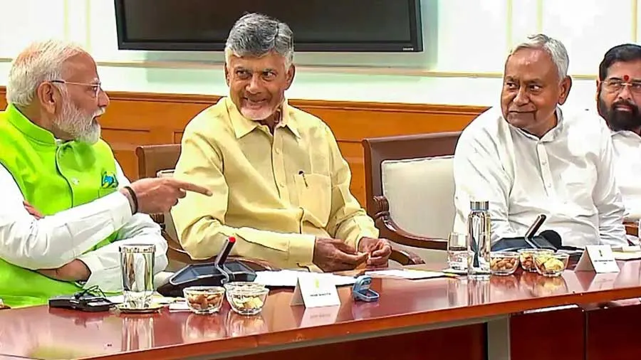 સ્પેશિયલ સ્ટેટ અને સ્પેશિયલ કેટેગરી સ્ટેટમાં શું ફરક છે...કેમ રાજ્ય સરકાર માગે..