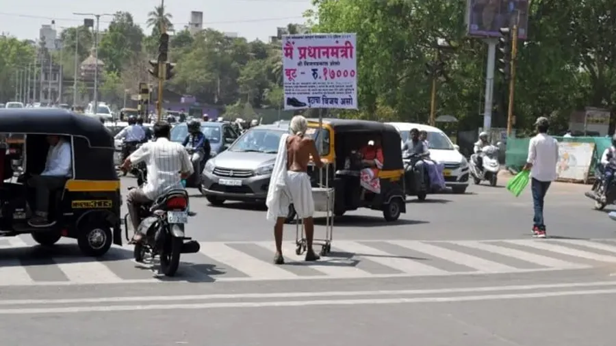 J&Kની ચૂંટણીમાં અજીબ ઉમેદવાર! 54 ચૂંટણી લડ્યા છે વિજય, ડિપોઝીટ પણ જાય છે છતા...