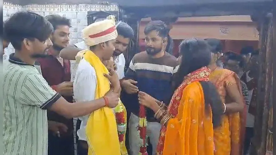 મંદિરમાં જબરદસ્તી લગ્ન...છોકરીએ કહ્યું- નોકરી મળ્યા પછી લગ્નથી મોં ફેરવવા લાગ્યો