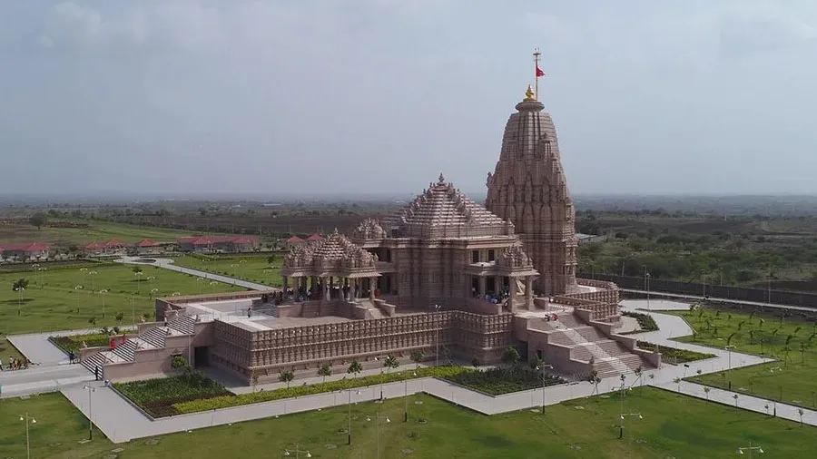 લેઉવા પટેલ સમાજની બંને સંસ્થા સરદાર ધામ અને ખોડલધામ વચ્ચે વિવાદ કેમ ઉભો થયો?