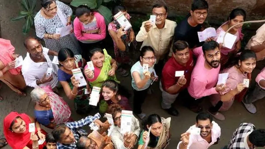 મહારાષ્ટ્રમાં 30 વર્ષ પછી બમ્પર મતદાન, પાર્ટીઓની ઉંઘહરામ થઇ ગઇ