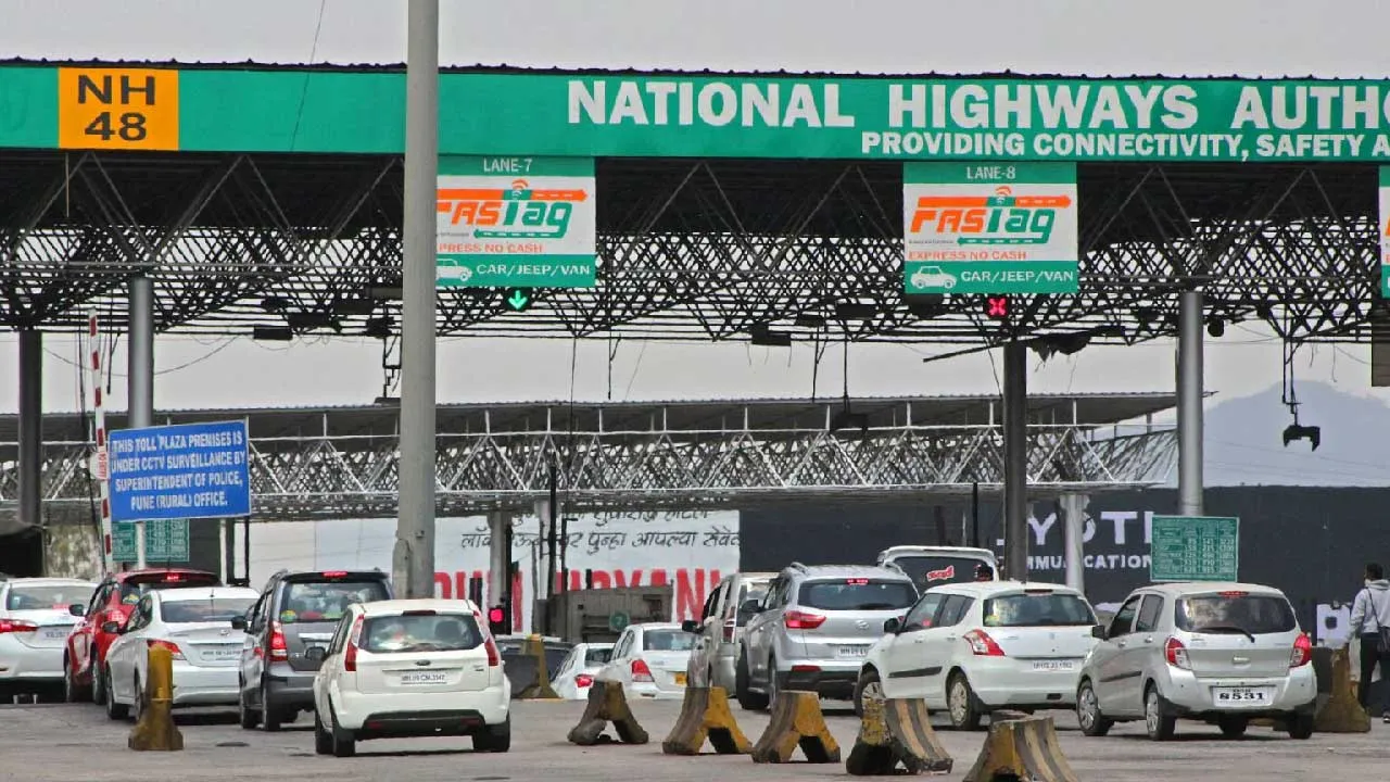 કેન્દ્ર સરકારે નેશનલ હાઇવે પર ટેક્સ 50 ટકા ઘટાડી દીધો, પણ બધા ખુશ ન થતા