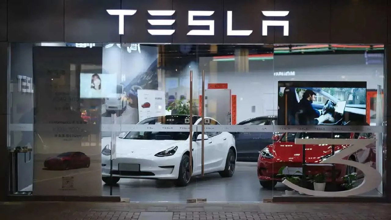 હવે ભારતમાં જ ખરીદી શકશો ટેસ્લા કાર, 15 તારીખે આ શહેરમાં ખૂલશે શો-રૂમ