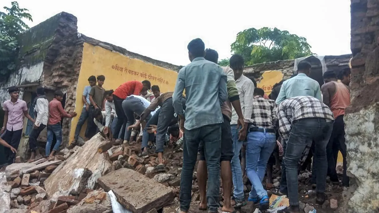 શાળાની છત પડી ગઈ, અનેક બાળકોએ જીવ ગુમાવ્યો, શિક્ષણમંત્રી કહે- કોંગ્રેસનું પાપ છે, અમે ધીમે-ધીમે સુધારીશું