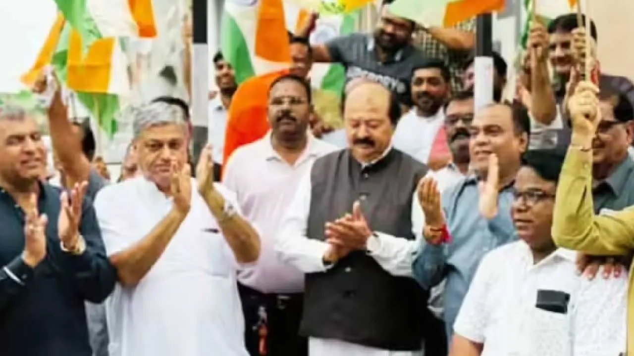 સ્વતંત્રતા દિવસે સુરતના 'પાકિસ્તાની મોહલ્લા'નું નામ બદલાયું, રસપ્રદ છે સ્ટોરી