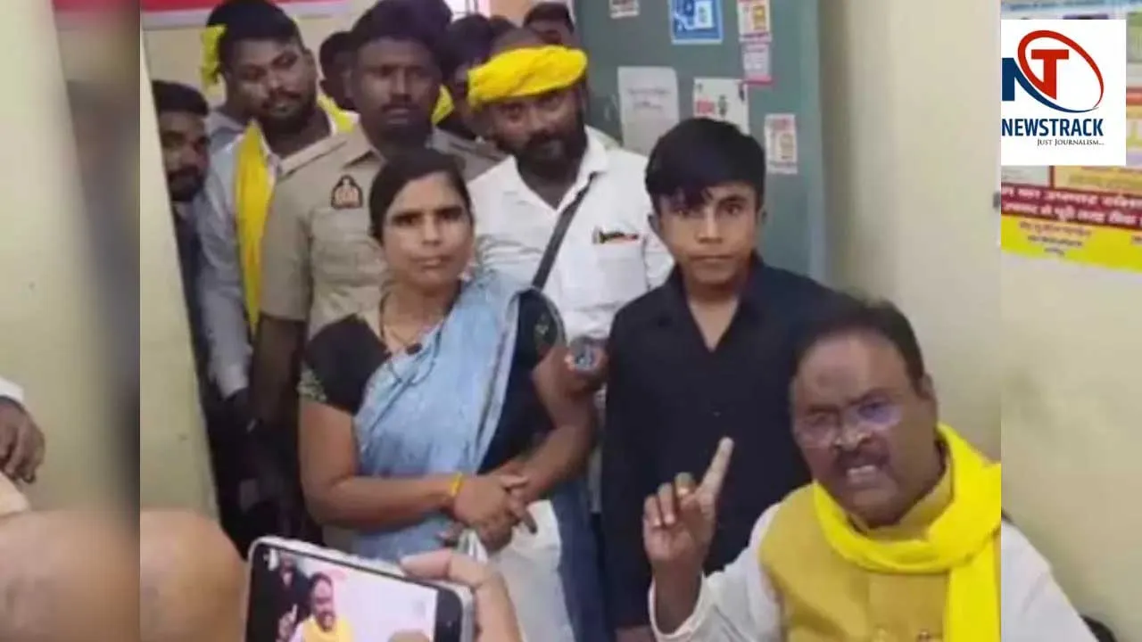 Ghazipur MLA, Doctor