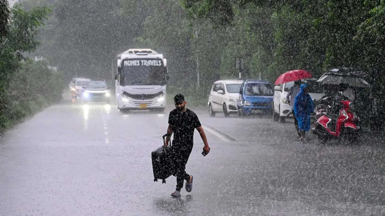 બંગાળની ખાડીમાં નવી સિસ્ટમ સક્રિય થતા આ તારીખ સુધી ગુજરાતમાં પડશે વરસાદ