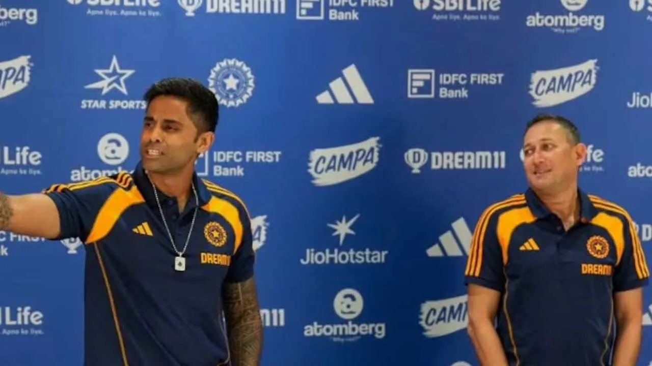 પાકિસ્તાન સાથે મેચ પર પ્રેસ કોન્ફરન્સમાં ઉઠ્યો સવાલ, BCCIએ રિપોર્ટરને વચ્ચે જ રોક્યો