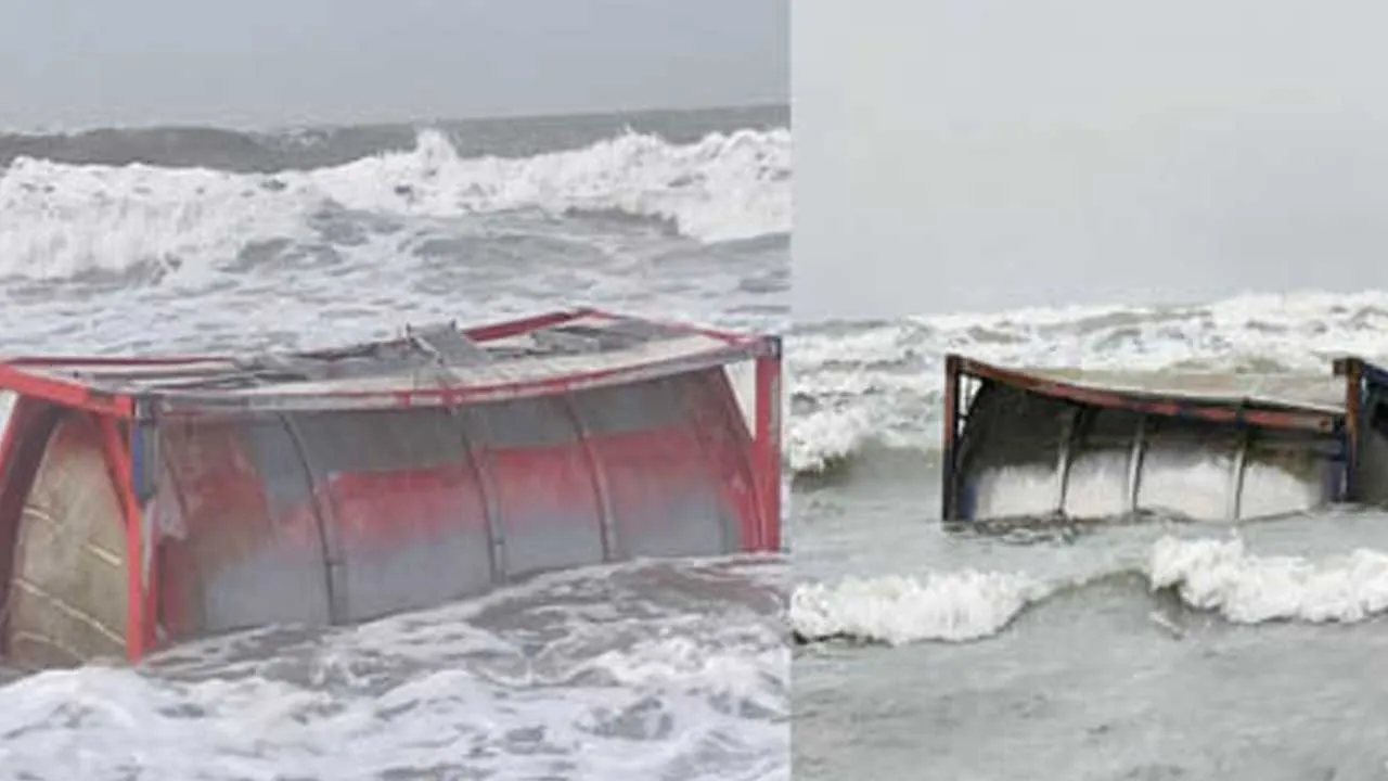 ગુજરાતમાં કચ્છના દરિયા કિનારે તરીને પહોંચી રહ્યા છે ભારે કન્ટેનર! સુરક્ષા એજન્સીઓ થઇ એલર્ટ