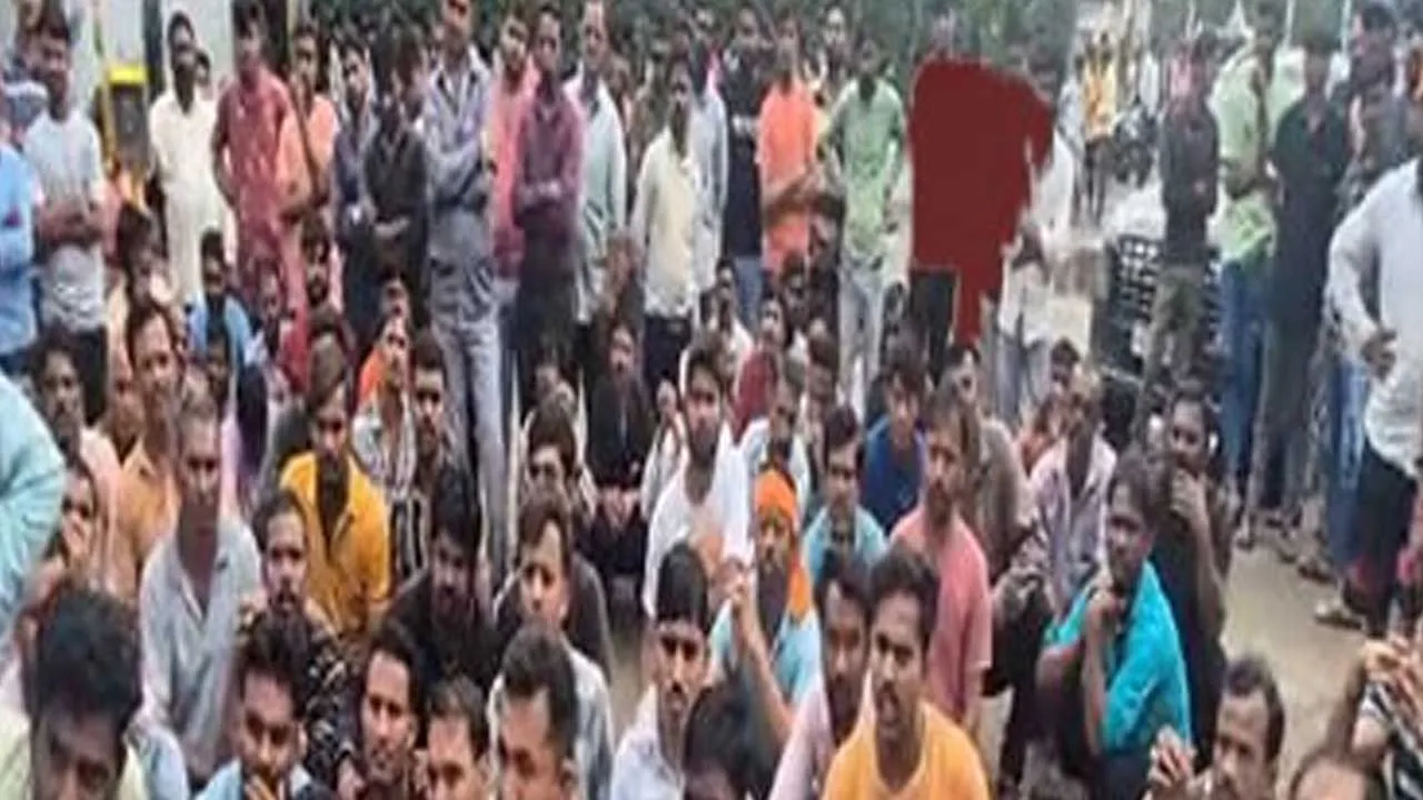 ગુજરાતની કંપનીએ કોન્ટ્રાક્ટ બેઝ પર કામ કરતા 600 વર્કર્સને અચાનક કાઢી મુક્યા 