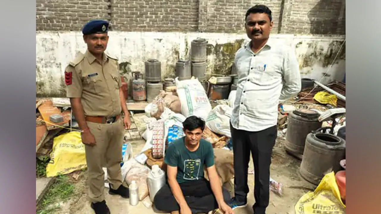 બોલો હવે સુરતમાં રજનીગંધા અને તુલસી કંપનીના તંબાકુ-પાનમસાલાનું નકલી કારખાનું ઝડપાયું