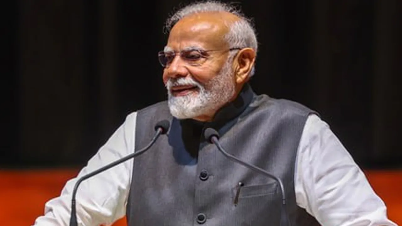 PM મોદીએ અમિત શાહની પ્રશંસા કરતા કહ્યું- 'હજુ ઘણું બધું બાકી છે...' વખાણ પાછળ તેમની ભવિષ્યની ભૂમિકાનો પણ સંકેત!