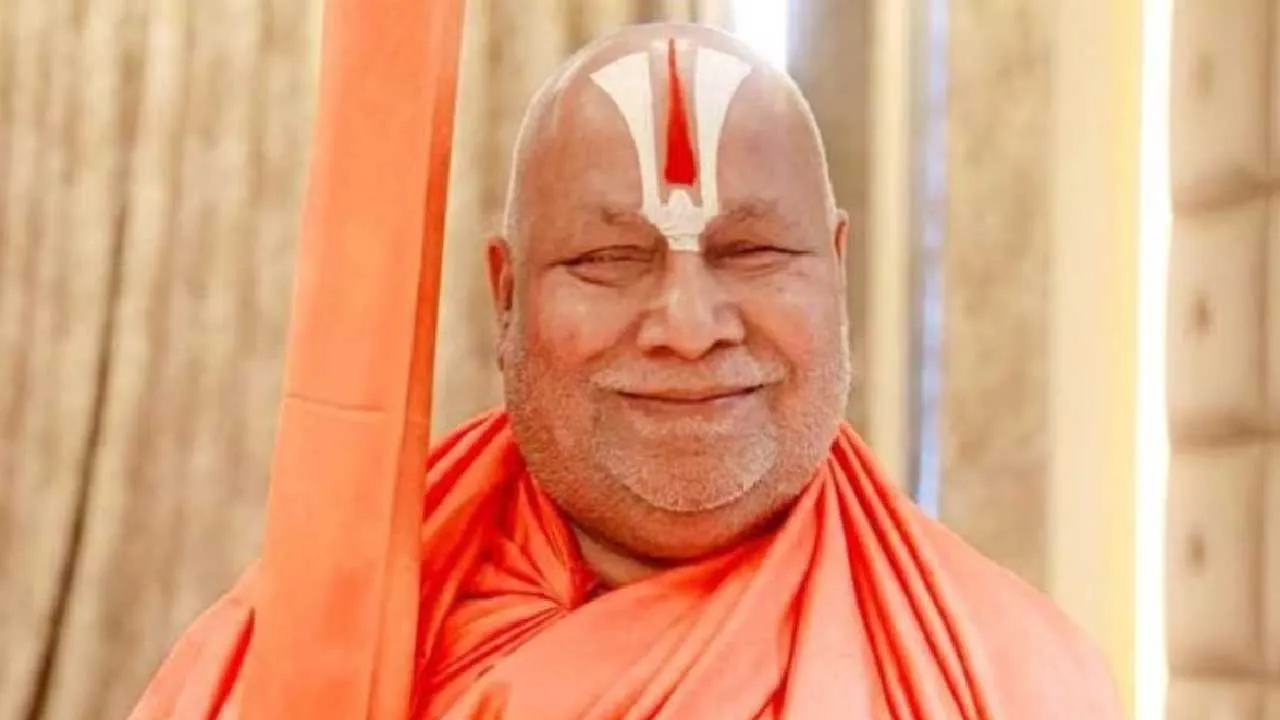 પશ્ચિમ UP મિનિ પાકિસ્તાન બની ગયું છે, રામભદ્રાચાર્યનું નિવેદન