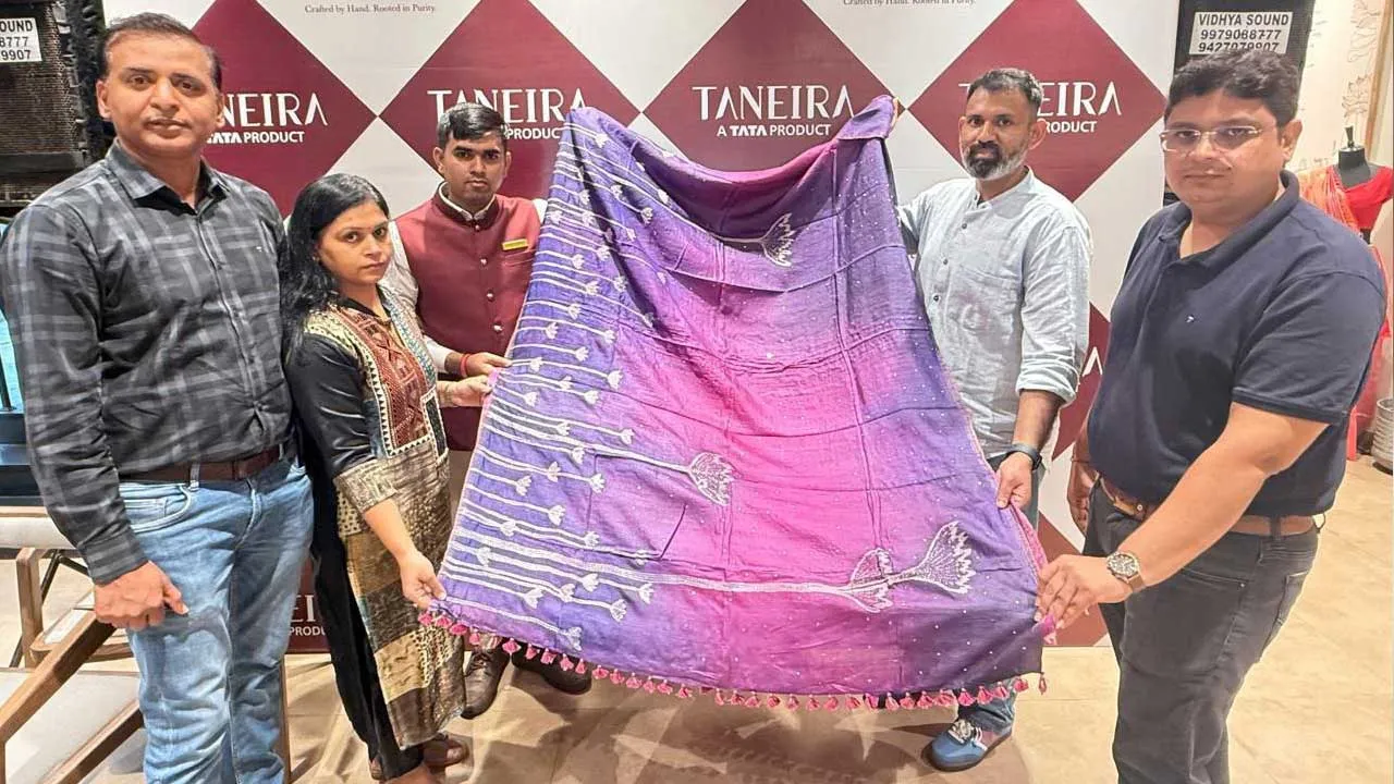  ટાટા ગ્રુપના તનૈરાએ તેના ફેસ્ટિવ કલેક્શન Miaraને સુરતમાં લોન્ચ કર્યું