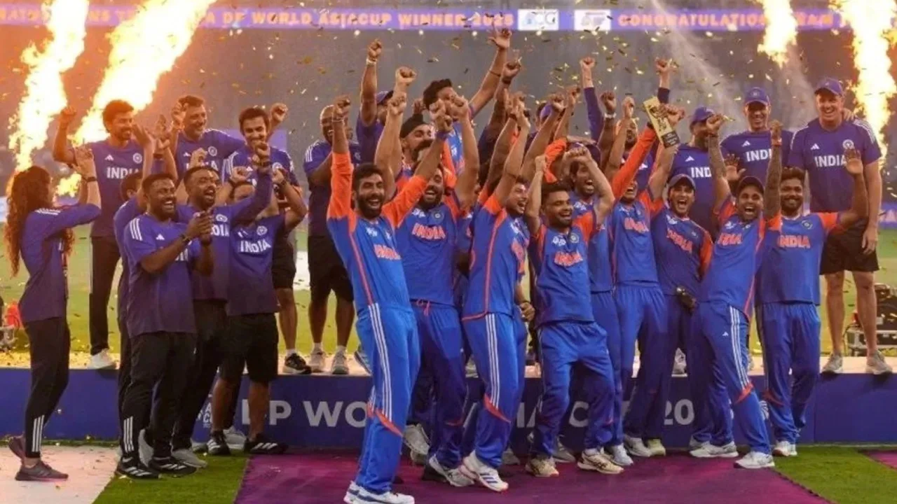  ભારતે પાકિસ્તાનને હરાવી 9મી વાર એશિયા કપ જીત્યો, પરંતુ ટ્રોફી સ્વીકારવામાં વિવાદ