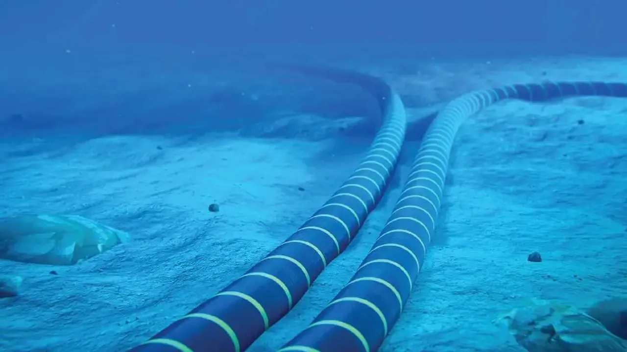 સમુદ્રની નીચે રહેલા ઈન્ટરનેટના કેબલ કપાયા, એશિયામાં ઘણી જગ્યાએ ઇન્ટરનેટ થયું બંધ, જાણો કોણે કર્યું આવું કામ?