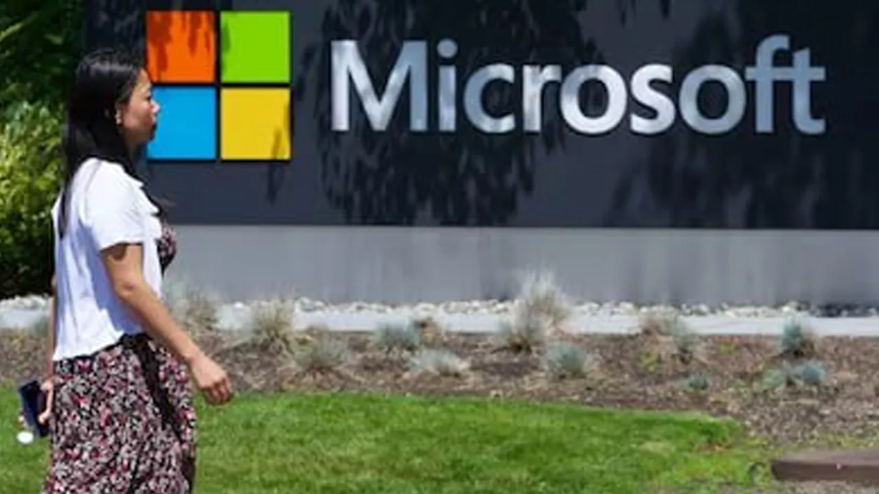 H-1B વિઝા નિયમોમાં ફેરફાર થયા પછી માઇક્રોસોફ્ટે તેના વિદેશી કર્મચારીઓને US પાછા ફરવા જણાવ્યું