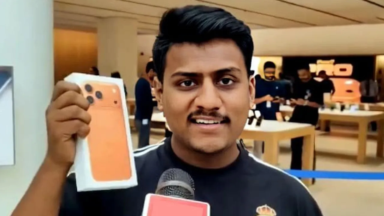 કેસરી iPhone 17 પર દીવાનો થયો દિલ્હીનો છોકરો, બોલ્યો- ‘મુસ્લિમ છું, પરંતુ આ રંગ...