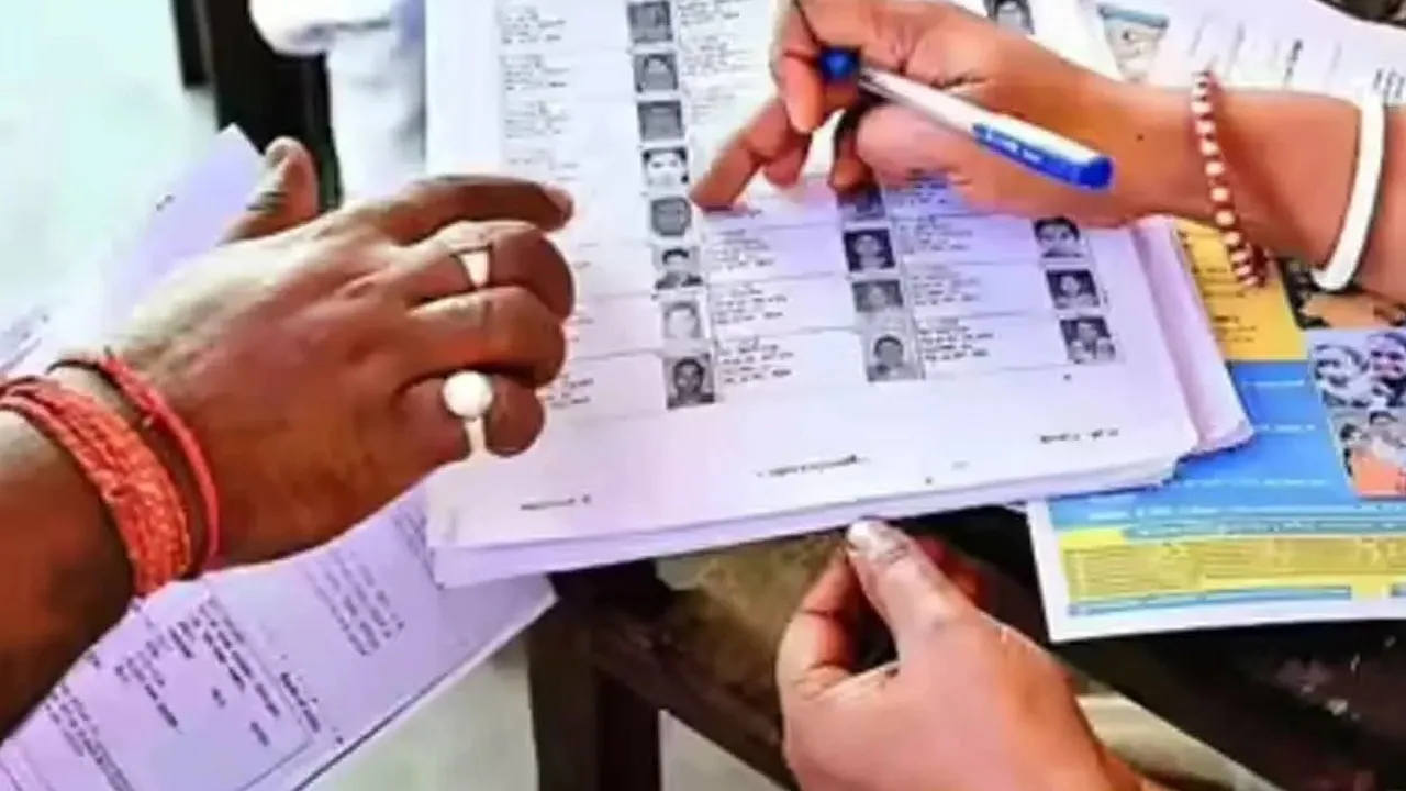 બિહાર બાદ આખા દેશમાં બદલાશે વોટર ID કાર્ડ, SIR દ્વારા નવી ટેક્નિકવાળા ઓળખ પત્ર જાહેર કરશે ચૂંટણી પંચ