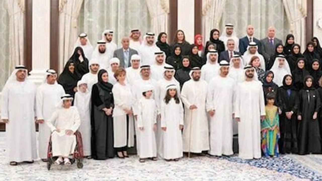 આ છે પૃથ્વી પરનો સૌથી ધનિક પરિવાર, રૂ. 4000 કરોડનું ઘર, 700 કાર, 8 જેટ વિમાન, સંપત્તિ એટલી કે...