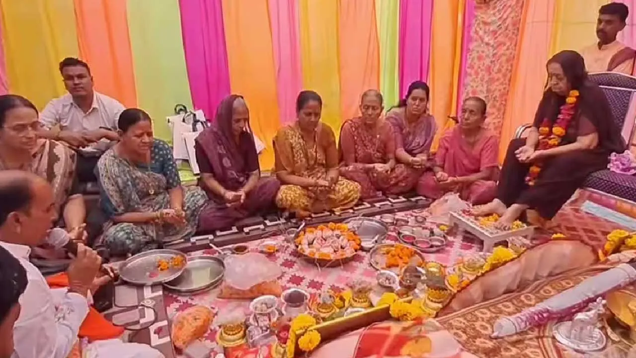 સૌરાષ્ટ્રમાં 101 વર્ષના દાદીનું પરિવારે જીવતા જગતીયું કર્યું