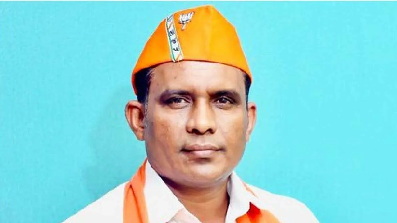 ડૉ. જયરામ ગામિતઃ ખેતરમાં મહેનત સાથે પીએચડી અને હવે યુવા મંત્રી 