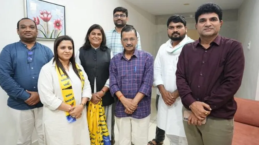 કેજરીવાલની હાજરીમાં પાટીદાર મહિલા આગેવાન જિગીષા પટેલ AAPમાં જોડાયા
