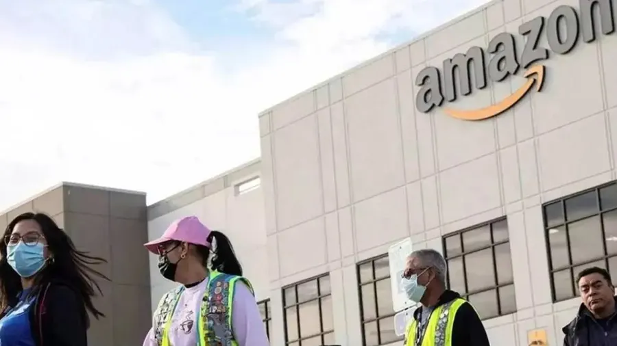 Amazon--Cut-Jobs