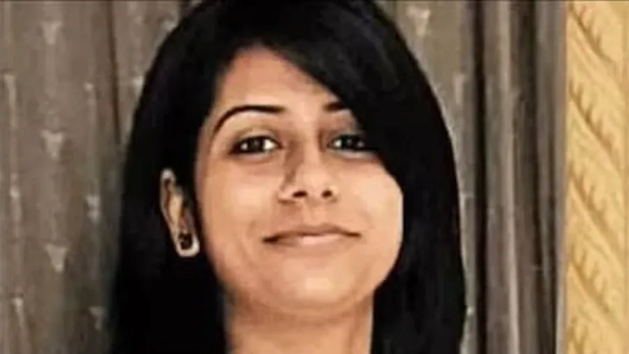 Fake-Jobs-Wife.jpg-2