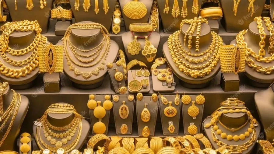 13 દિવસમાં સોનાના ભાવ 10246 અને ચાંદીના ભાવ રૂ. 25675 સુધી ઘટ્યા, આ છે 3 કારણ