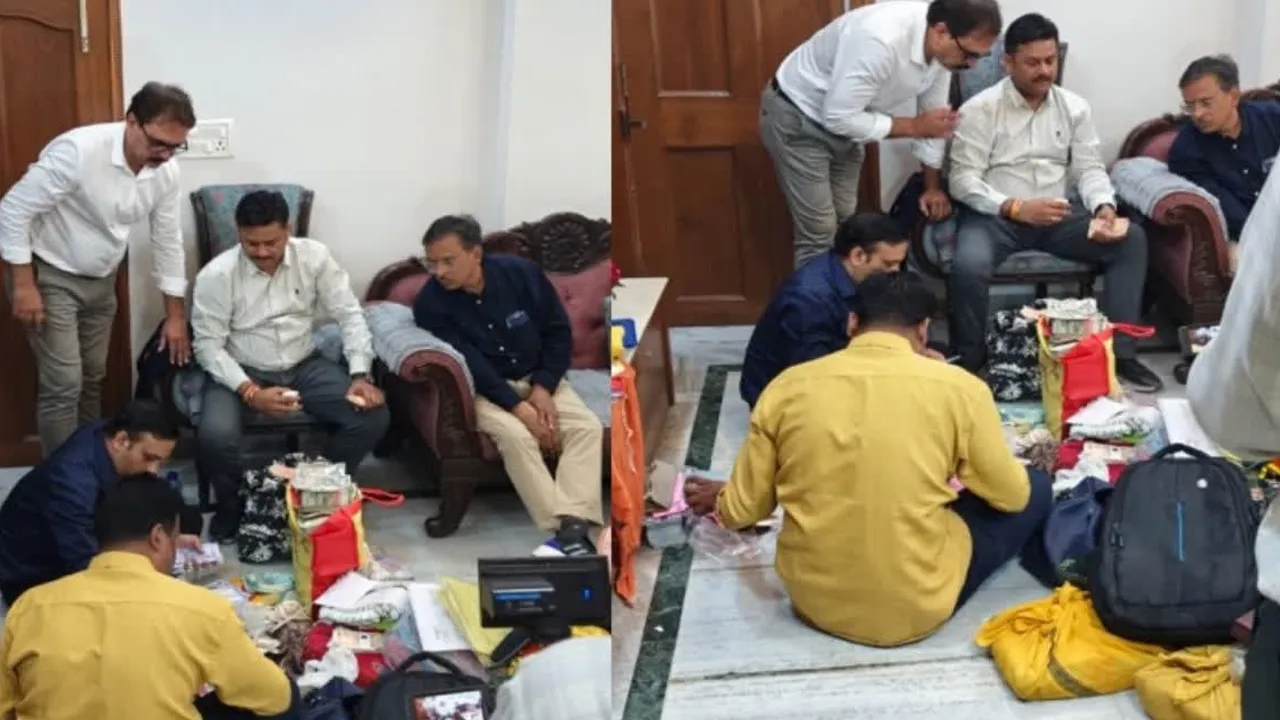 Lokayukta-Raids-Excise-Officer1 