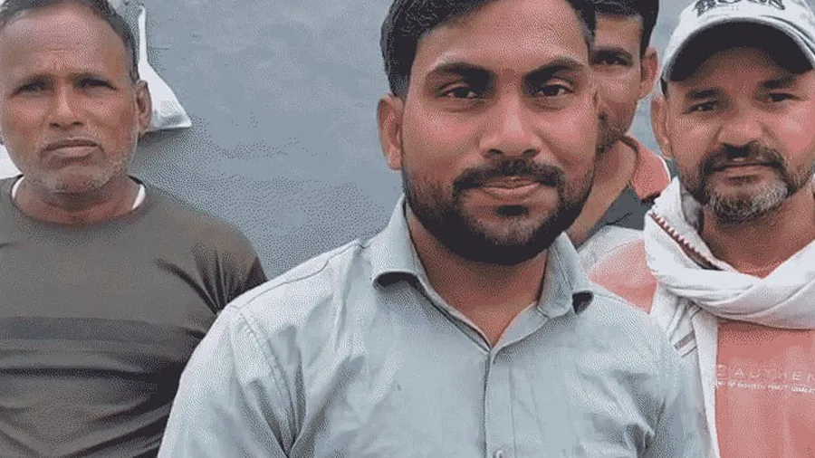 સાપ કરડ્યા બાદ યુવાનને 13 વર્ષ પહેલાં મૃત માનીને ગંગામાં ફેંકી દેવાયો હતો તે જીવતો પાછો ફર્યો!