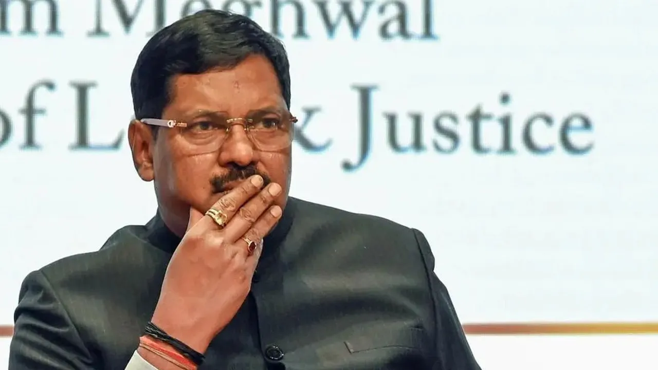 શૂઝ ફેકનાર વકીલને માફ કેમ કર્યા? જસ્ટિસ બી.આર. ગવઇએ જણાવ્યું કારણ