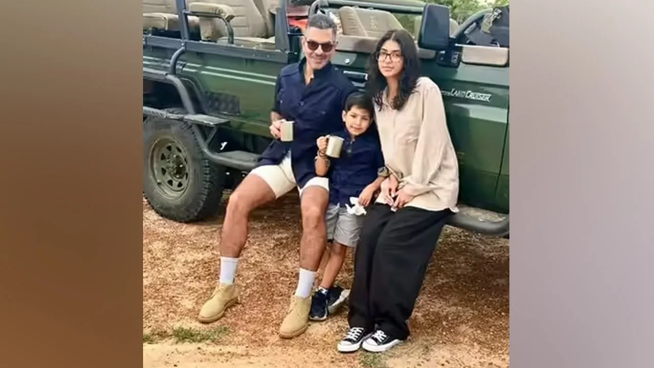 Karisma-Kapoor-Children2 