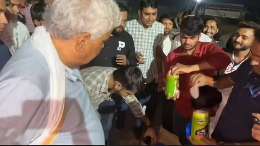 મંત્રીએ અડધી રાત્રે દરોડા પાડીને નકલી ઘી બનાવતી ફેક્ટરી ઝડપી