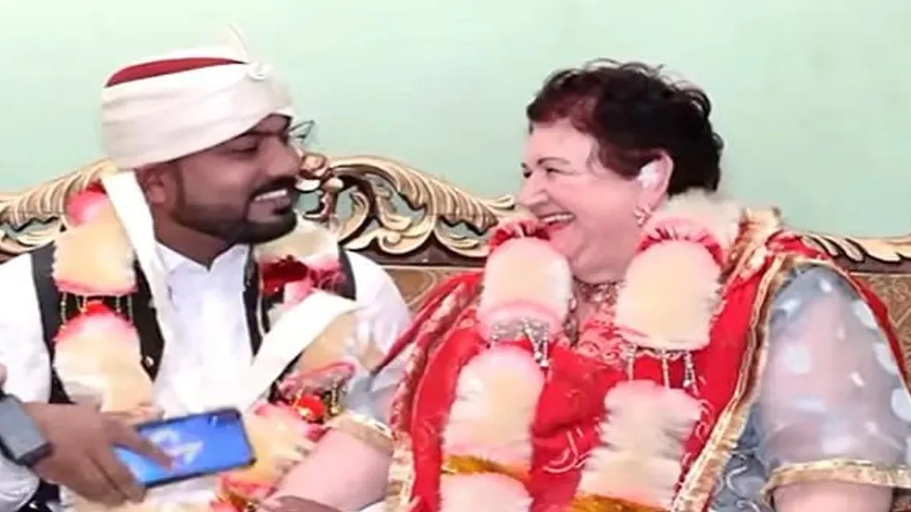 85 વર્ષની પોલેન્ડની વૃદ્ધાને 28 વર્ષના પાકિસ્તાની યુવા ઓટો મિકેનિક સાથે થઇ ગયો પ્રેમ! દેશ છોડીને પાકિસ્તાન લગ્ન કરવા આવી