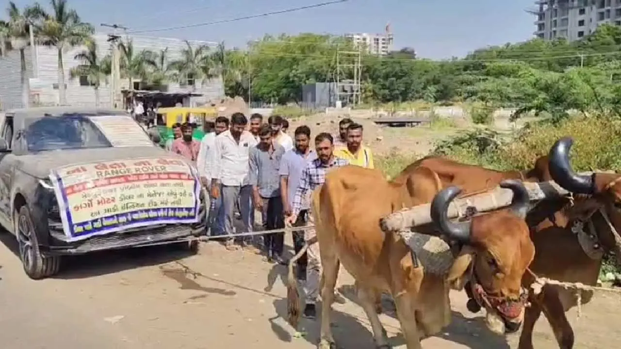 2 કરોડની કારમાં પણ સર્વિસના ધાંધિયા, રાજકોટના બિઝનેસમેન બળક ગાડા સાથે બાંધી લઈ ગયા