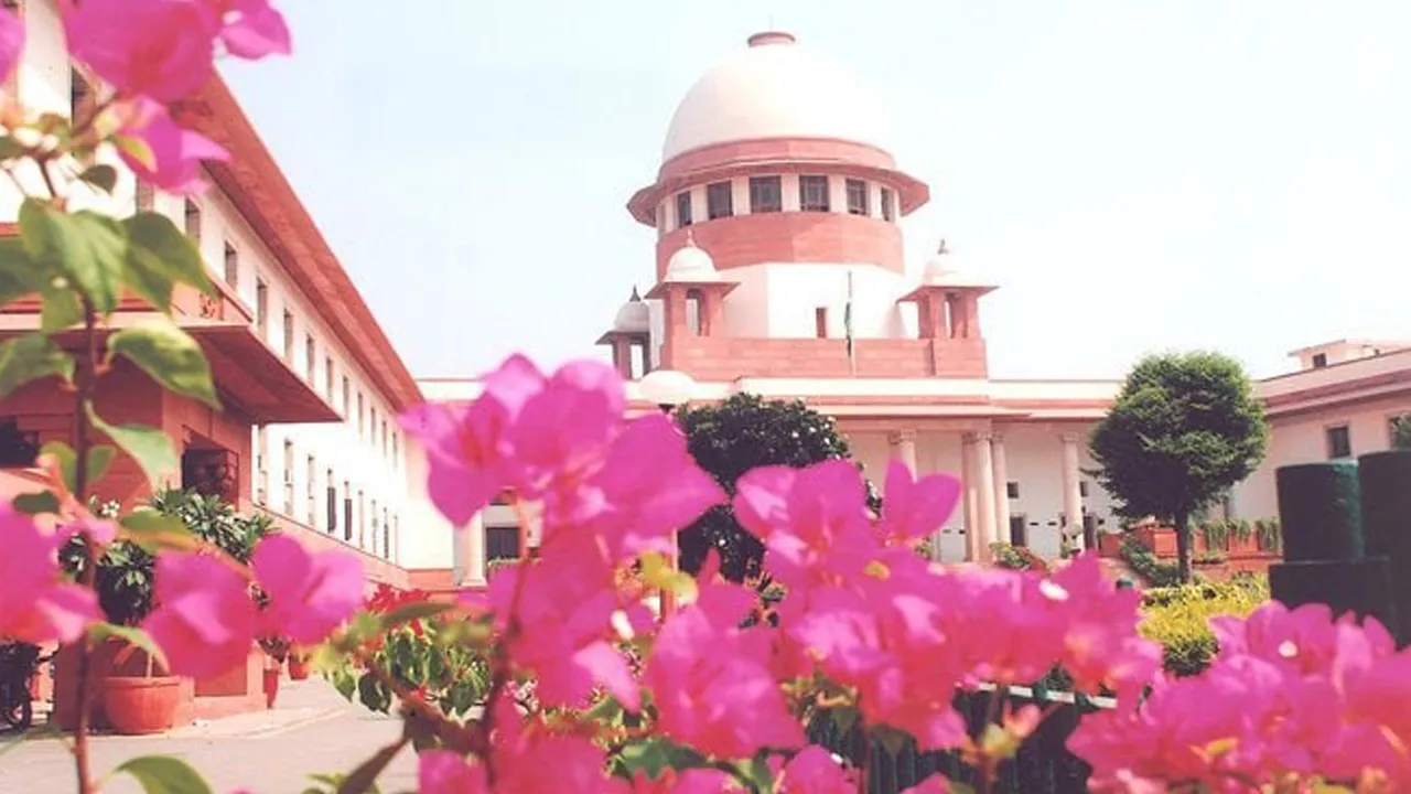 મહિલા અનામત પર સુપ્રીમ કોર્ટ કડક, કેન્દ્રને પૂછ્યું- ક્યારે 33% અનામત લાગૂ થશે? સરકાર પાસે ટાઇમલાઇન પણ માગી