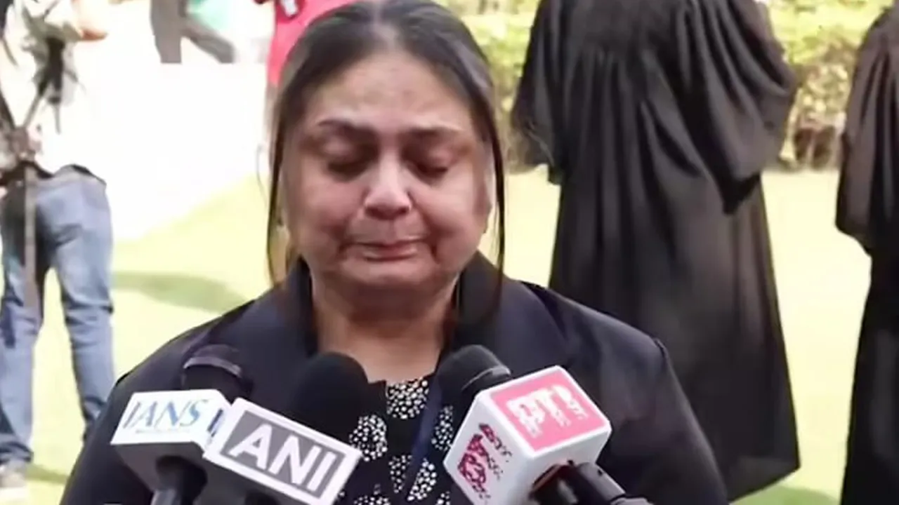 Supreme-Court-Lawyer.jpg-3