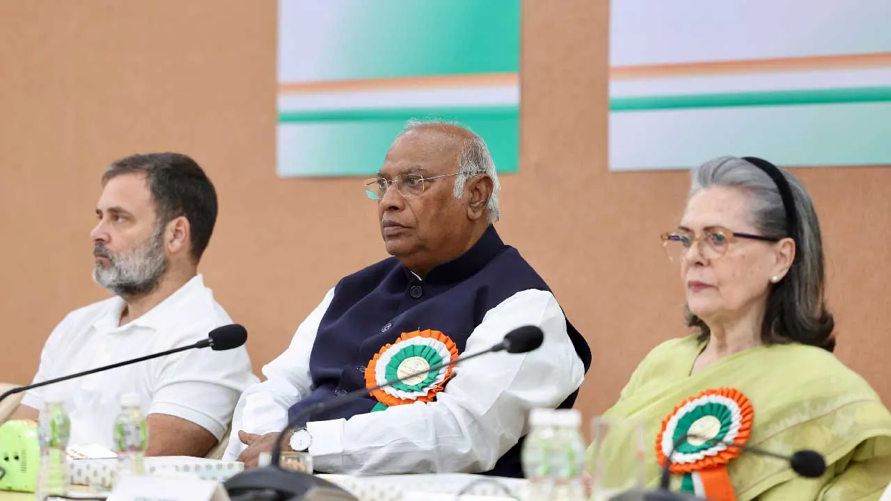 કોંગ્રેસનું પતન: ચિંતનની જરૂર કેમ?