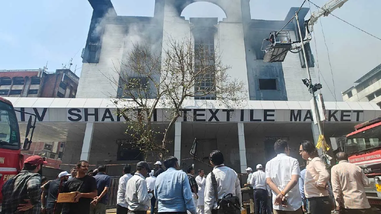 શિવશક્તિ માર્કેટના વેપારીઓએ રિલીફ ફંડના 40 લાખ કેમ દાતાઓને પાછા આપી દીધા?