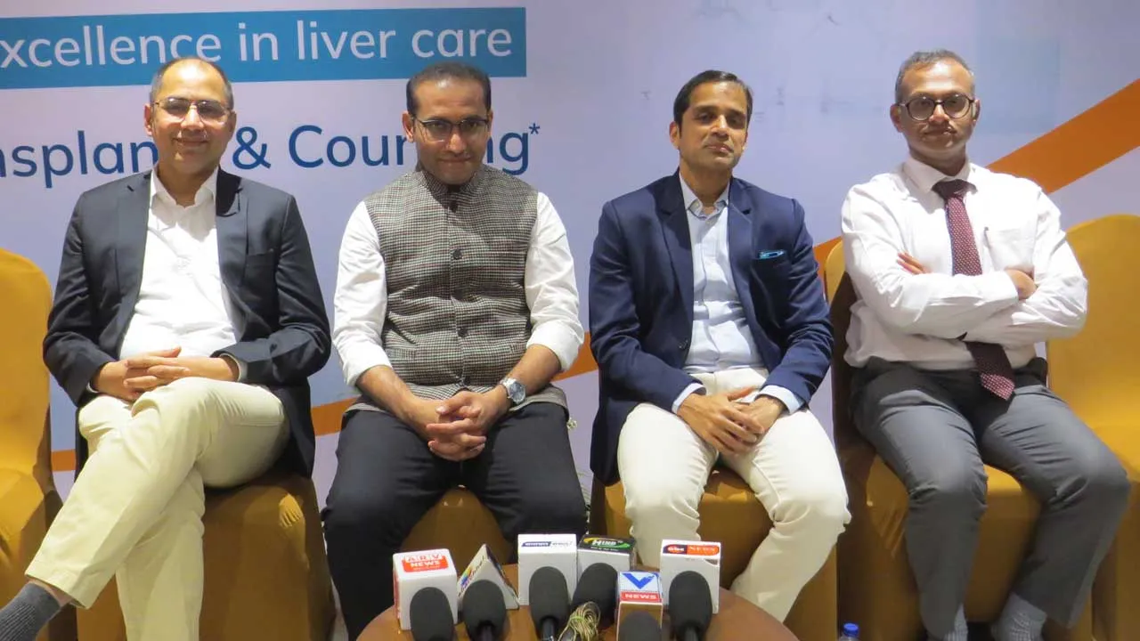 મુંબઈની ગ્લેનીગલ્સ હોસ્પિટલે ગુજરાતના દર્દીઓ માટે 165 સફળ લિવર ટ્રાન્સપ્લાન્ટ સર્જરી કરી, કુલ 1000 લિવર ટ્રાન્સપ્લાન્ટ